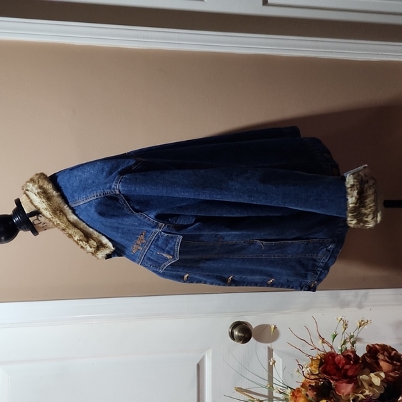 BIG DOGS Women's Jean Jacket - Picture 8 of 10